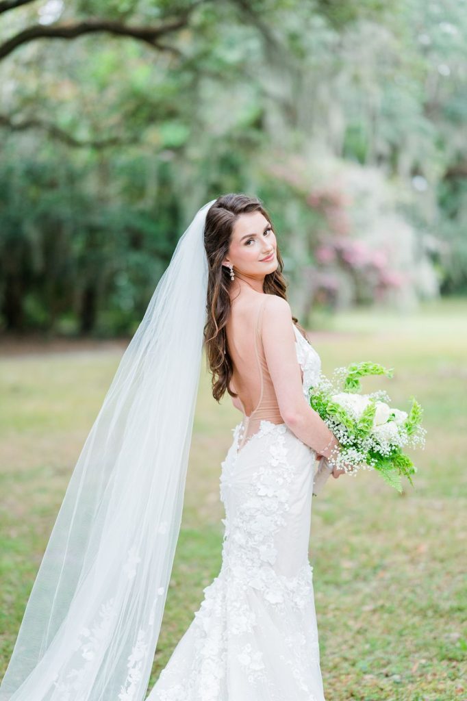 3/4 bridal portrait looking over shoulder